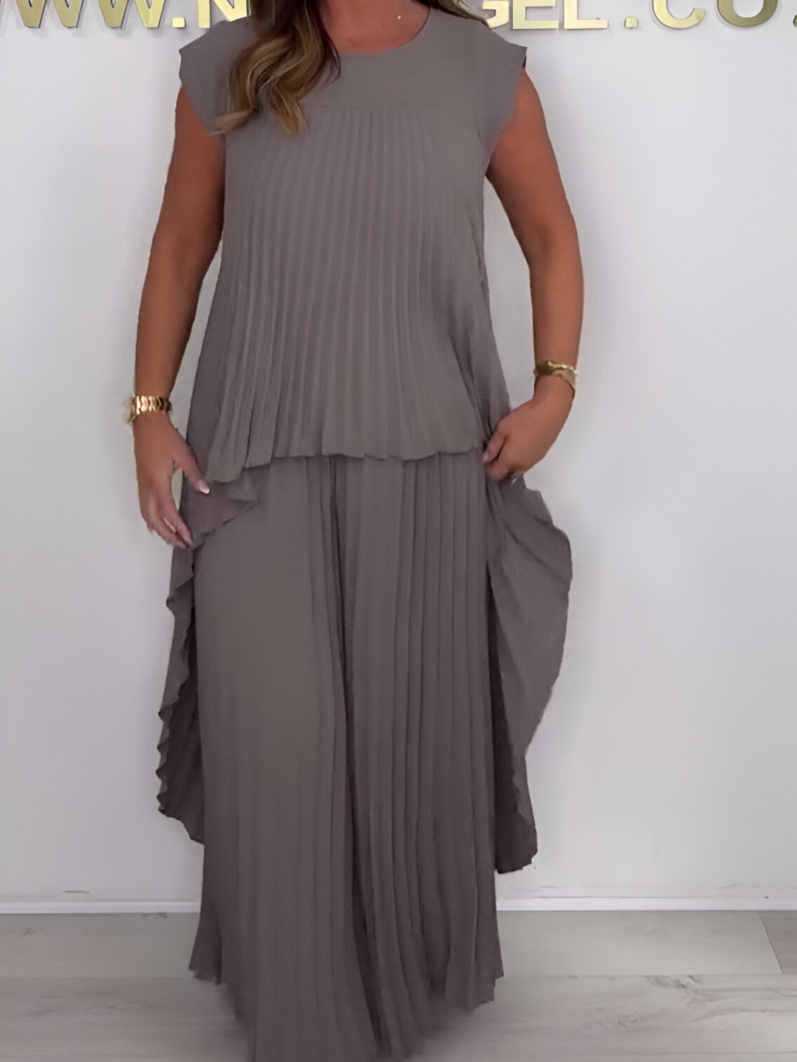 Laney™ | Ensemble Midi Plissé