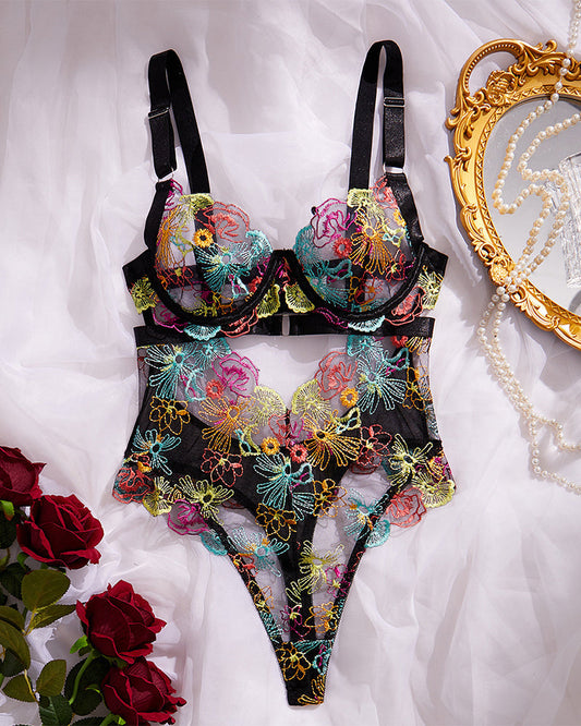 Monique™ | Ensemble de Lingerie en Mesh Élégant avec Broderie Florale &amp; Détails Découpés