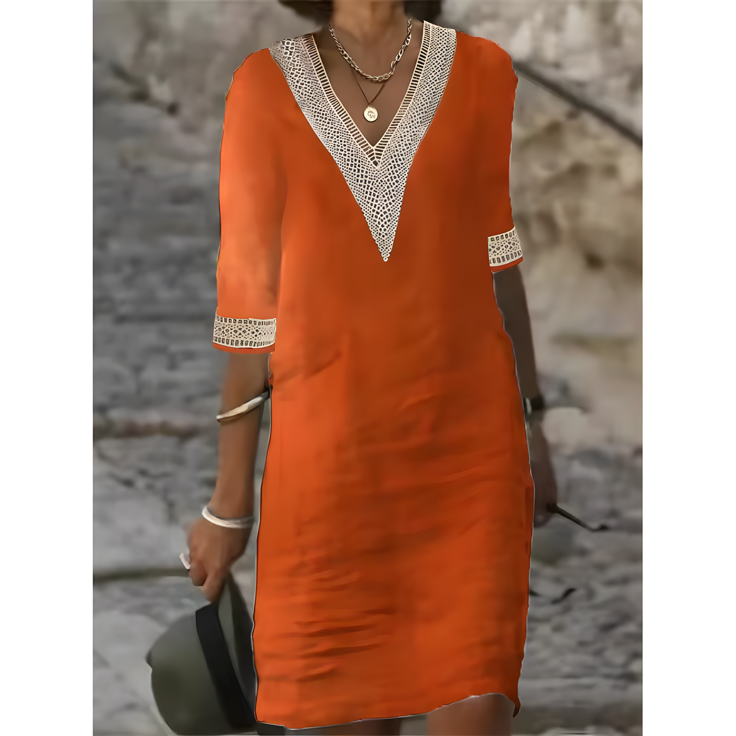 Isabelle™ | Robe midi à col roulé et V et dentelle contrastante