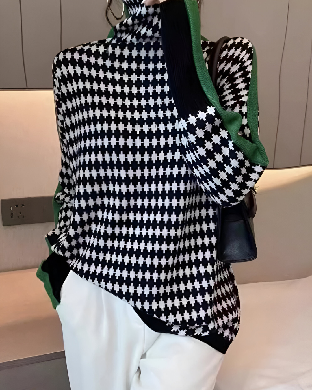 Vera™ | Col à enfiler orné d'un motif et d'un diamant