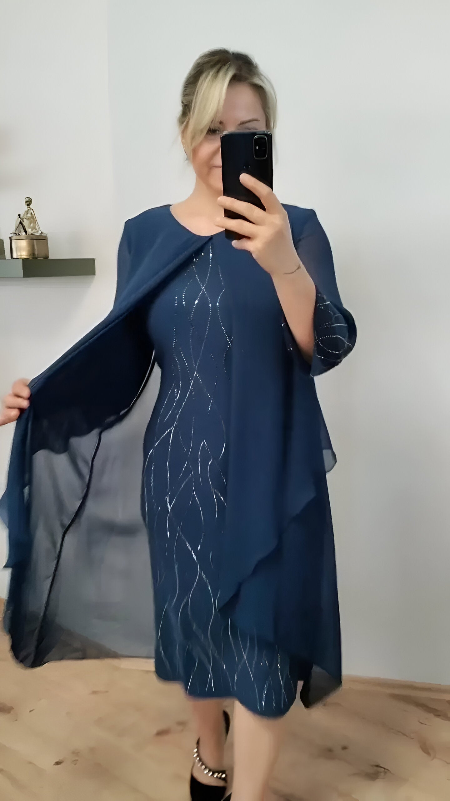 Claudia™ | Robe élégante à superposition fluide