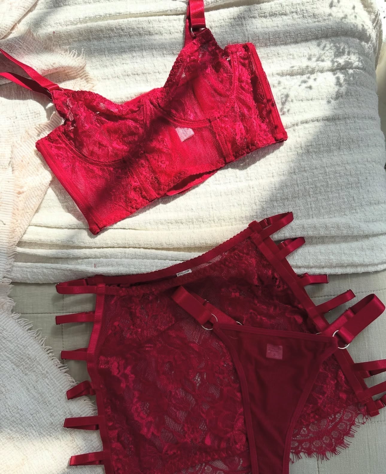 Ambre™ | Ensemble Lingerie Rouge Désir