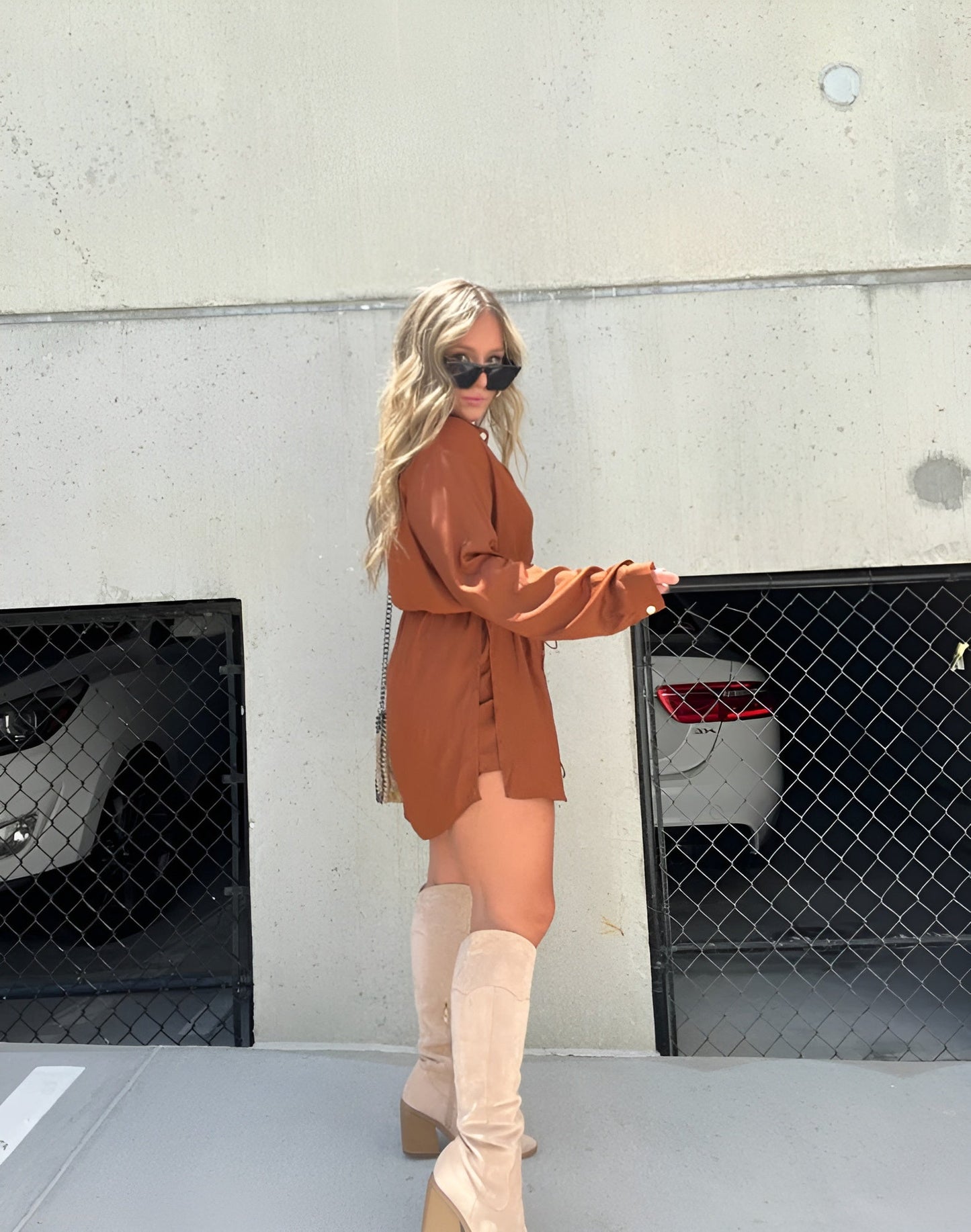 Flavie™ | Robe courte et satin tendance 