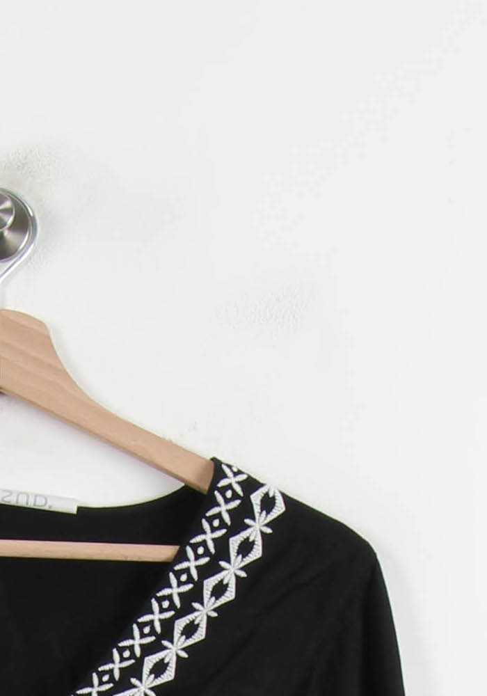 Blouse Noire et Blanche - Taille S/36