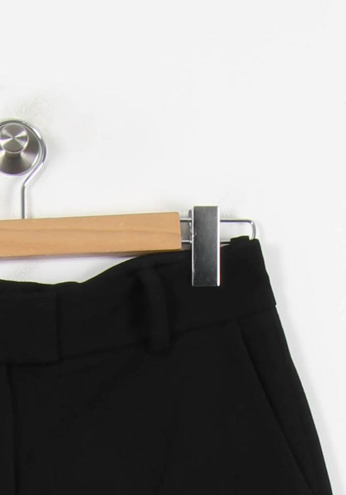 Court noir - Taille L/40