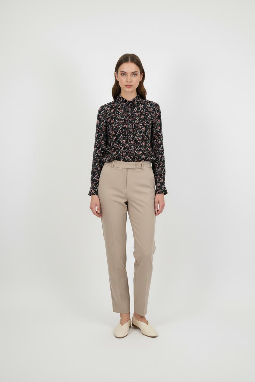 Blouse Noire et Fleurie - Taille M/38