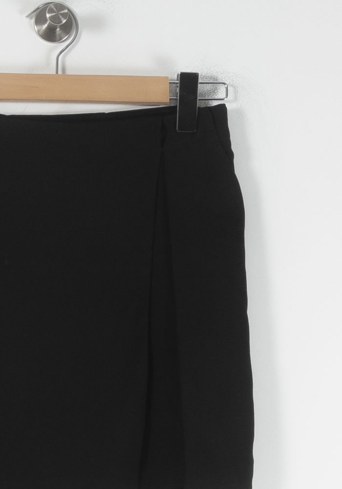 Court noir - Taille L/40