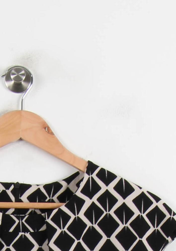 Robe Droite Noire et Blanche - Taille L/40