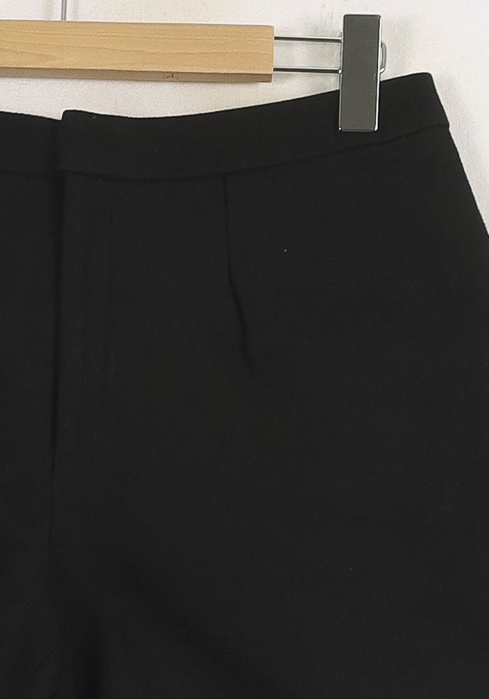 Court noir - Taille L/40