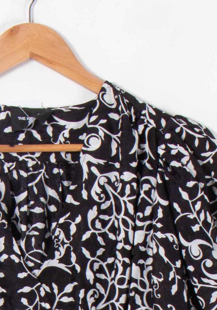 Blouse Noire et Blanche - Taille L/40