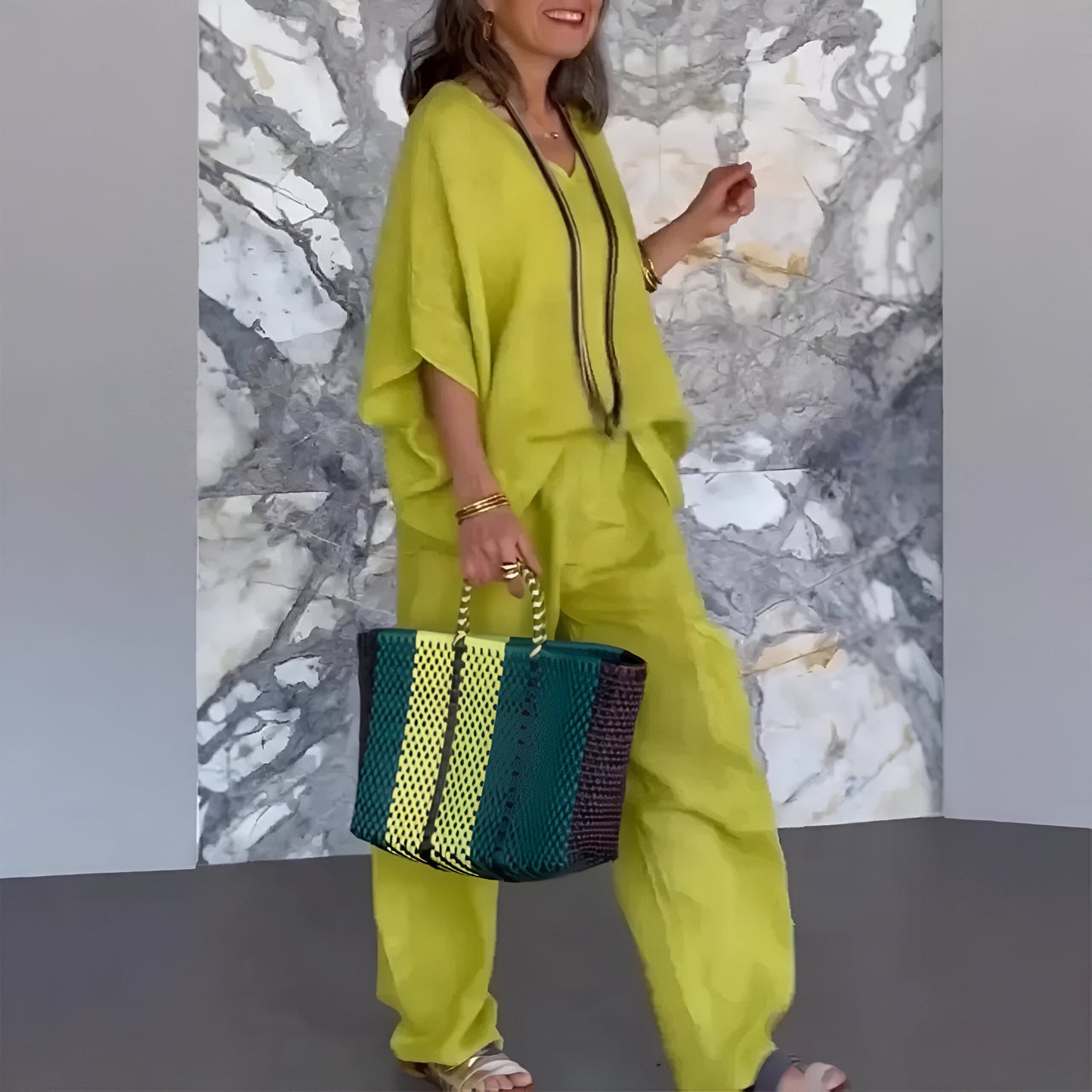 Elvyna™ | Ensemble décontracté à col en V