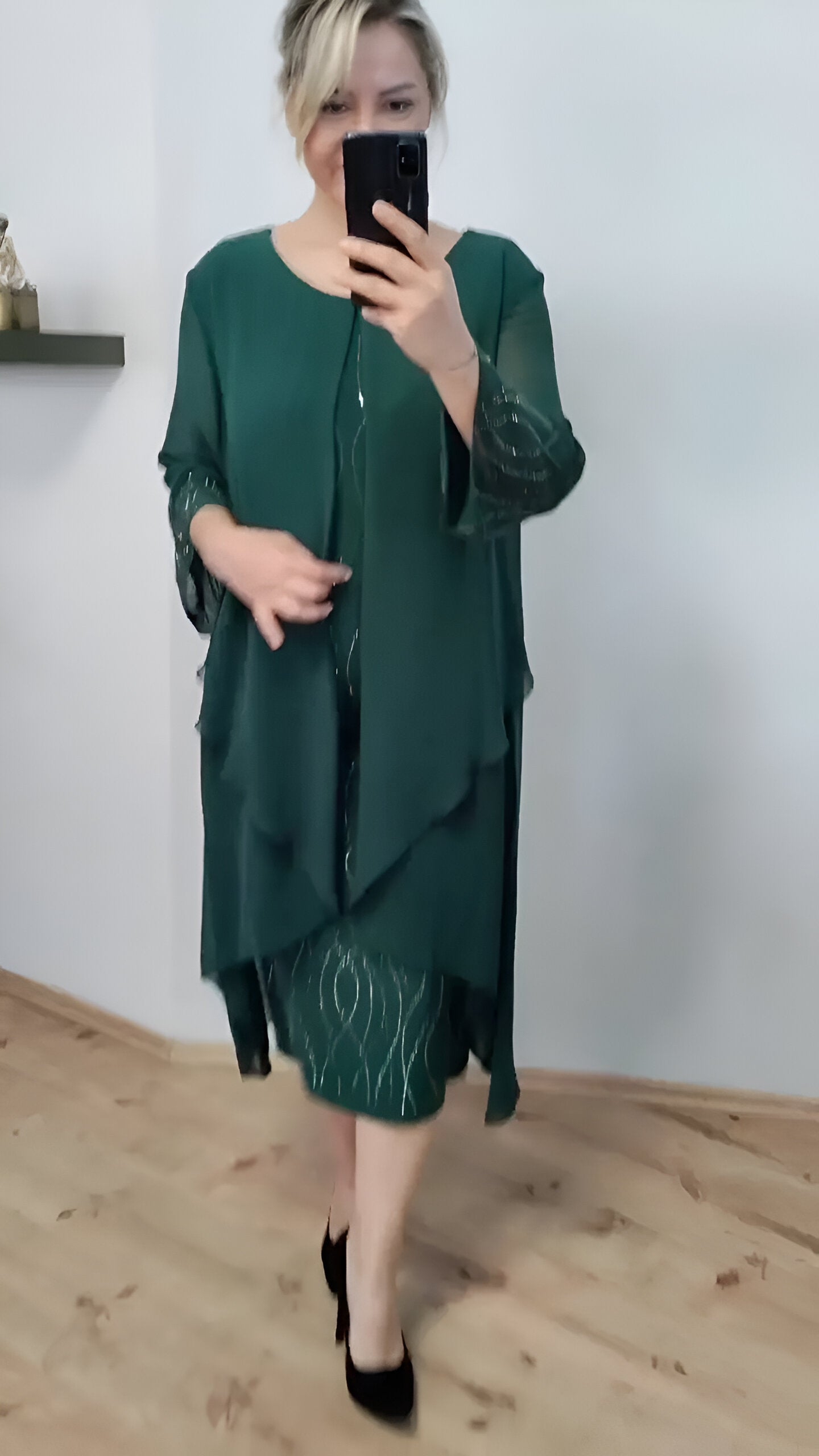 Claudia™ | Robe élégante à superposition fluide